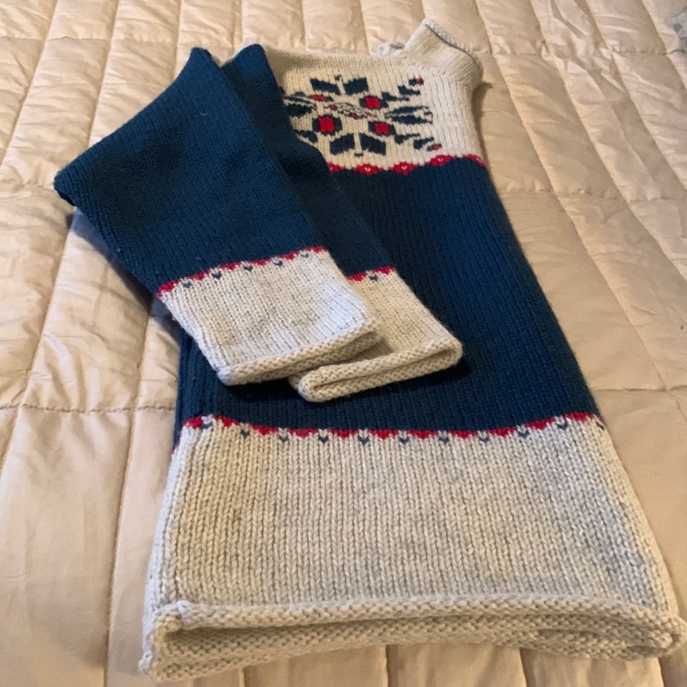 Vintage Eddie Bauer Sweater (runs large)